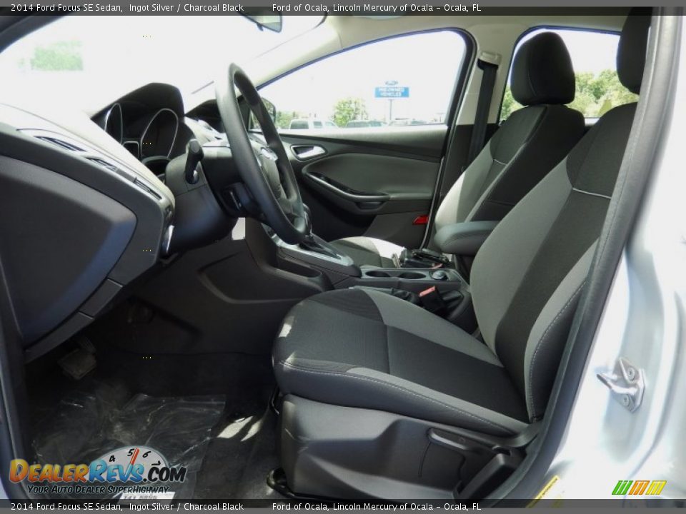 2014 Ford Focus SE Sedan Ingot Silver / Charcoal Black Photo #6