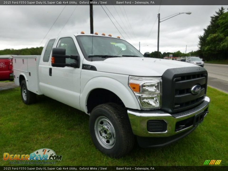 Front 3/4 View of 2015 Ford F350 Super Duty XL Super Cab 4x4 Utility Photo #2
