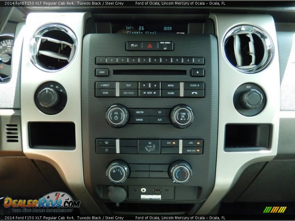 2014 Ford F150 XLT Regular Cab 4x4 Tuxedo Black / Steel Grey Photo #9