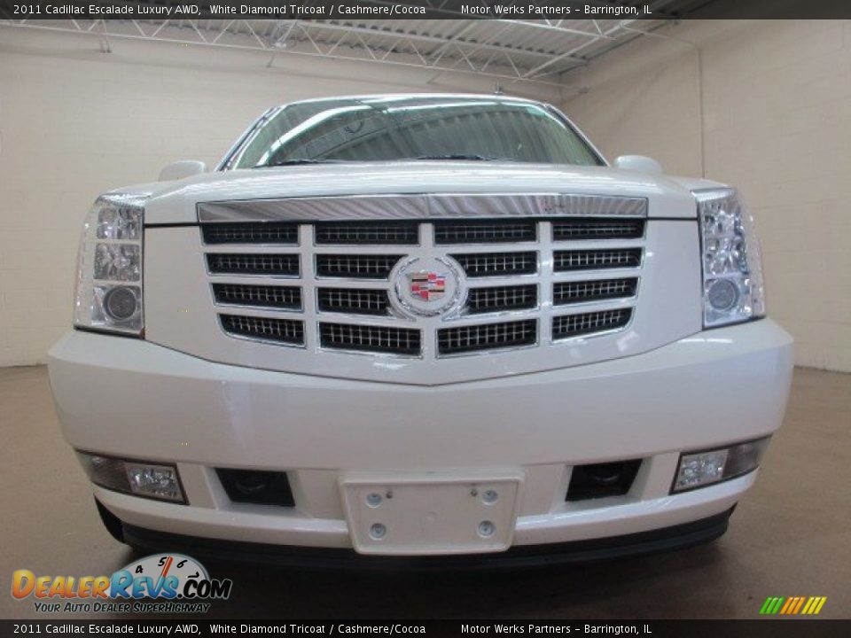 2011 Cadillac Escalade Luxury AWD White Diamond Tricoat / Cashmere/Cocoa Photo #3
