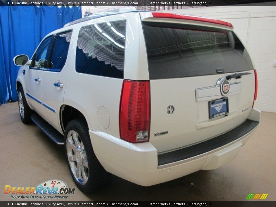 2011 Cadillac Escalade Luxury AWD White Diamond Tricoat / Cashmere/Cocoa Photo #6