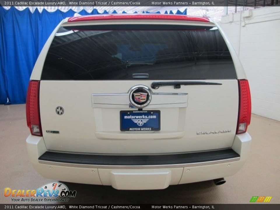 2011 Cadillac Escalade Luxury AWD White Diamond Tricoat / Cashmere/Cocoa Photo #7