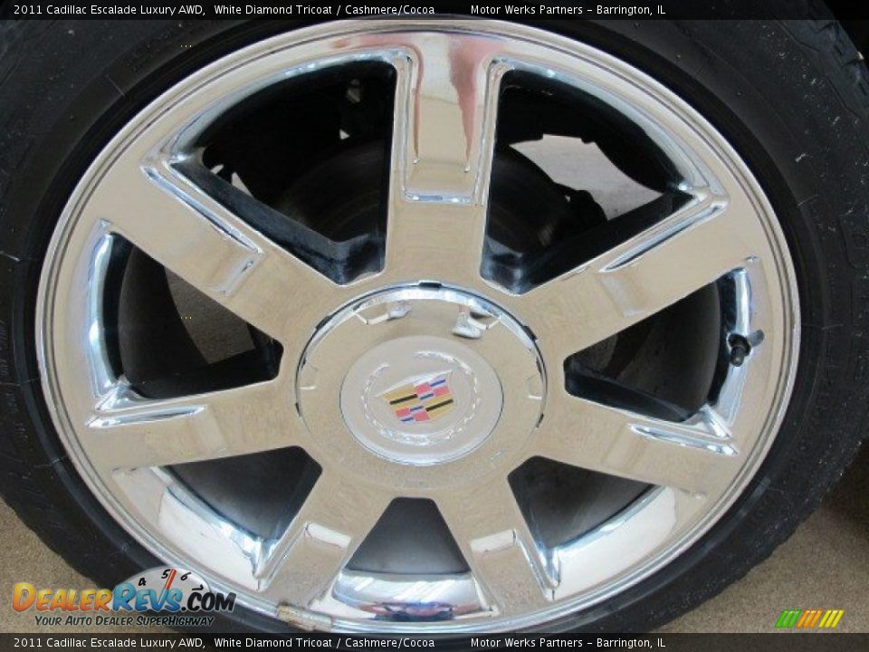 2011 Cadillac Escalade Luxury AWD White Diamond Tricoat / Cashmere/Cocoa Photo #15