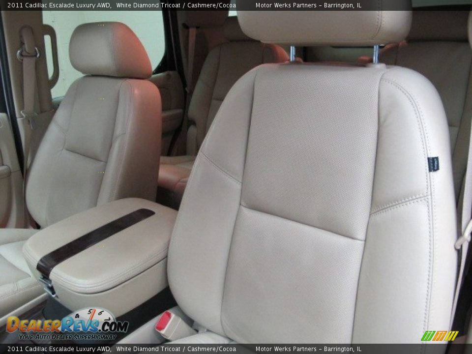 2011 Cadillac Escalade Luxury AWD White Diamond Tricoat / Cashmere/Cocoa Photo #18
