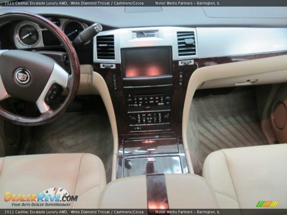 2011 Cadillac Escalade Luxury AWD White Diamond Tricoat / Cashmere/Cocoa Photo #28