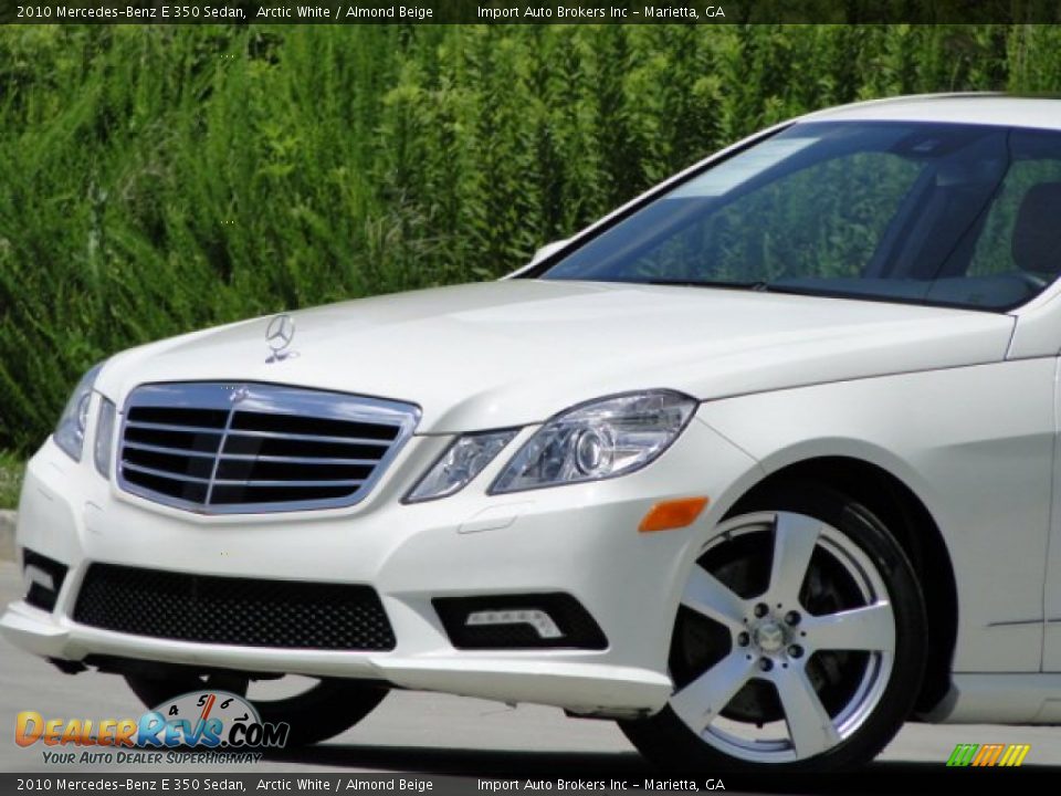 2010 Mercedes-Benz E 350 Sedan Arctic White / Almond Beige Photo #21