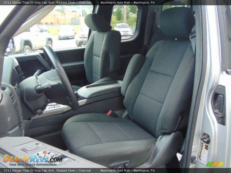 2011 Nissan Titan SV King Cab 4x4 Radiant Silver / Charcoal Photo #12
