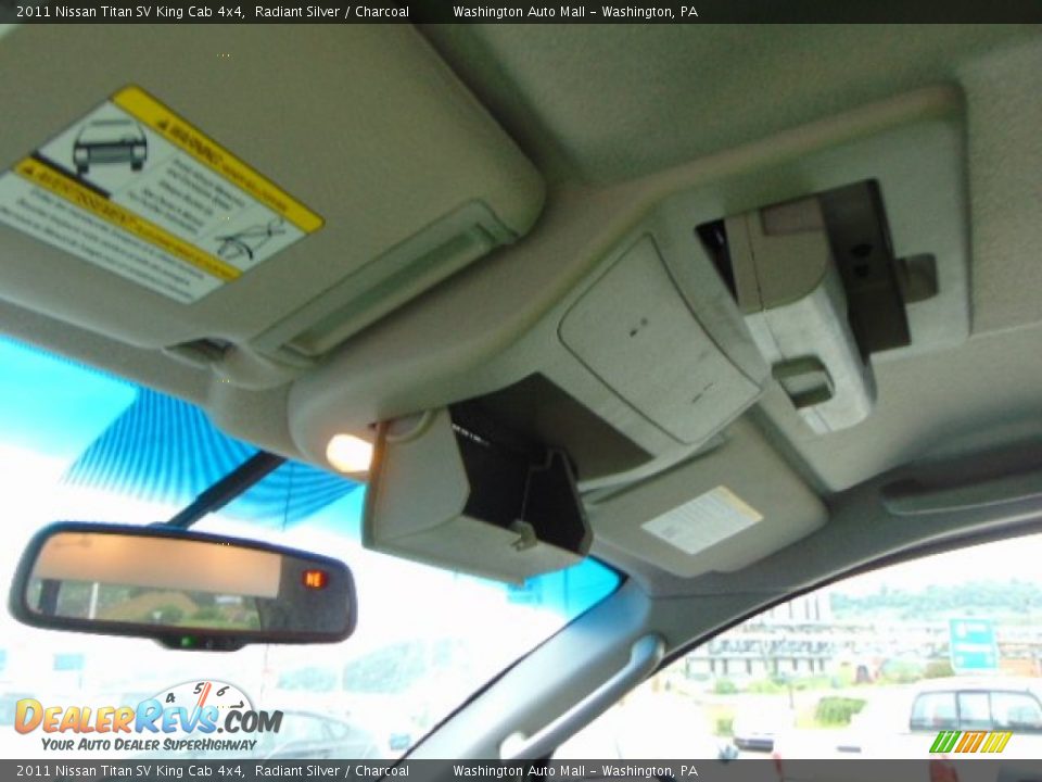 2011 Nissan Titan SV King Cab 4x4 Radiant Silver / Charcoal Photo #16