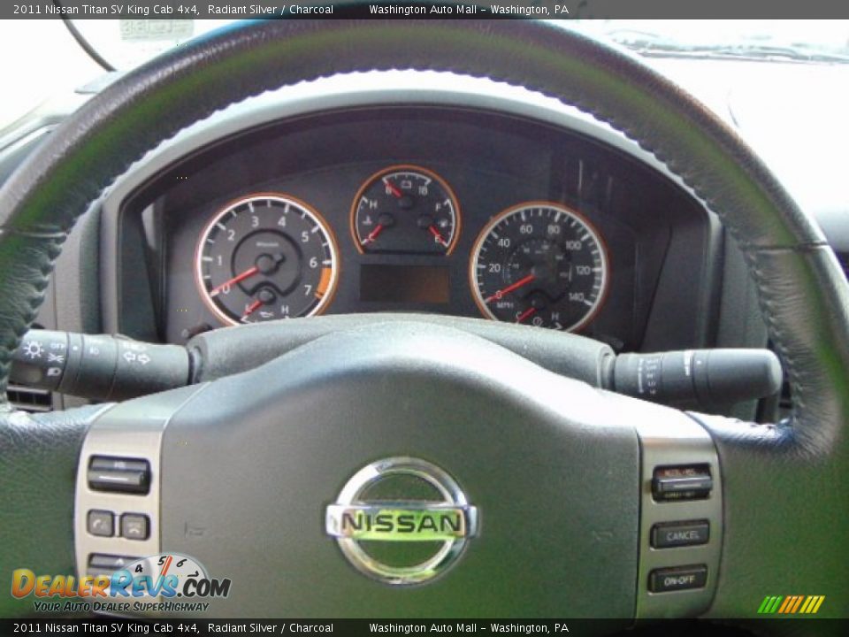 2011 Nissan Titan SV King Cab 4x4 Radiant Silver / Charcoal Photo #17