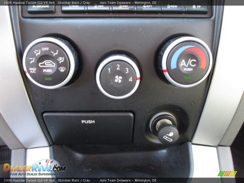 2006 Hyundai Tucson GLS V6 4x4 Obsidian Black / Gray Photo #34