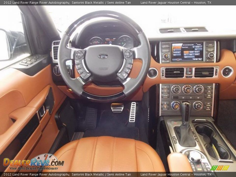 Dashboard of 2012 Land Rover Range Rover Autobiography Photo #12