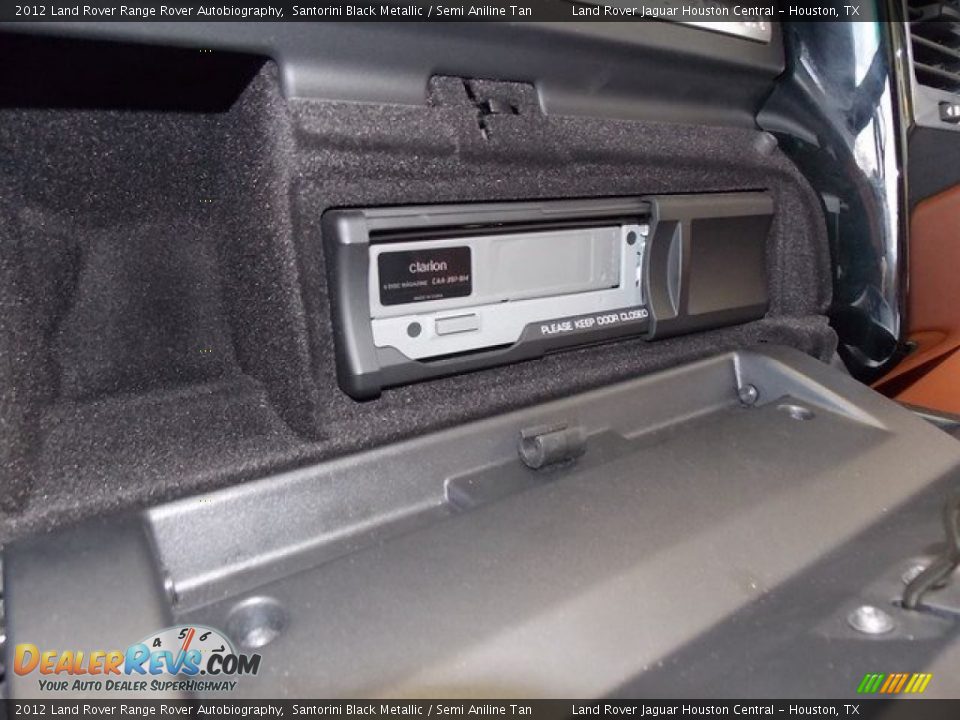 Entertainment System of 2012 Land Rover Range Rover Autobiography Photo #32