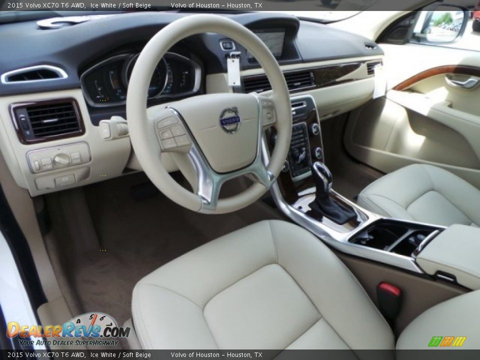 Soft Beige Interior - 2015 Volvo XC70 T6 AWD Photo #10