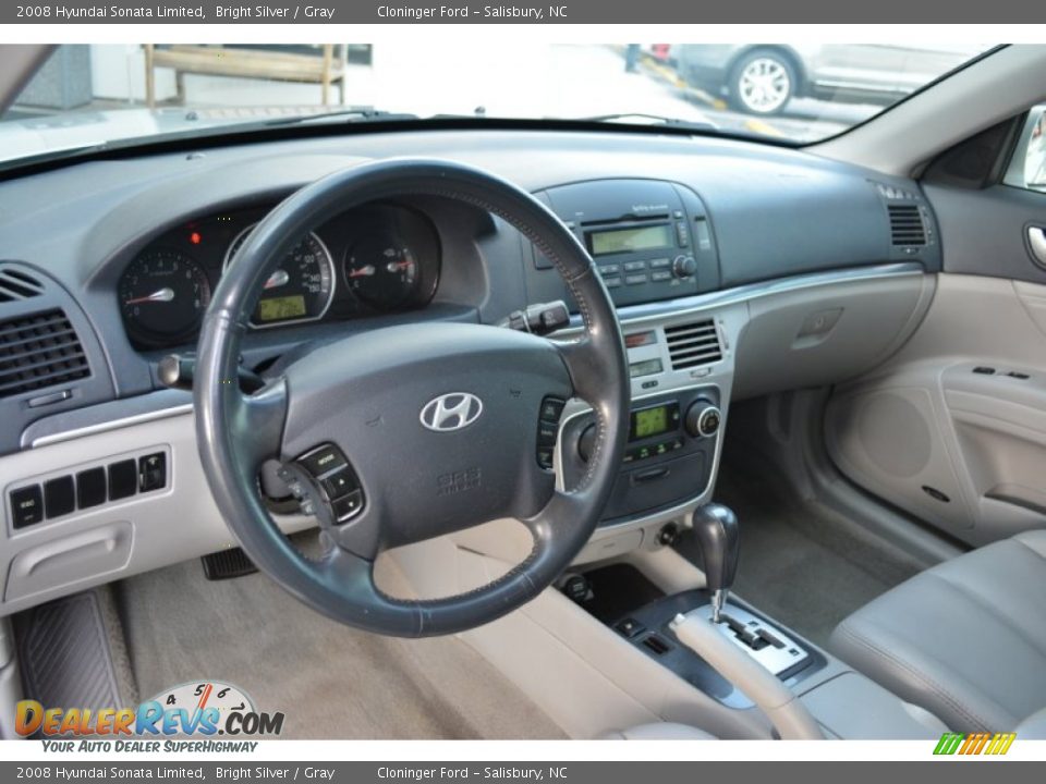 Gray Interior - 2008 Hyundai Sonata Limited Photo #10