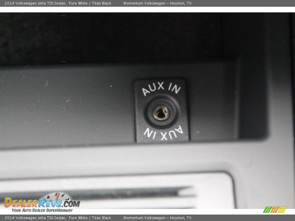 2014 Volkswagen Jetta TDI Sedan Pure White / Titan Black Photo #17