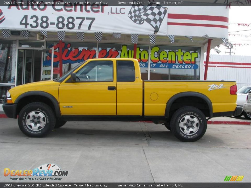 2003 Chevrolet S10 ZR2 Extended Cab 4x4 Yellow / Medium Gray Photo #1