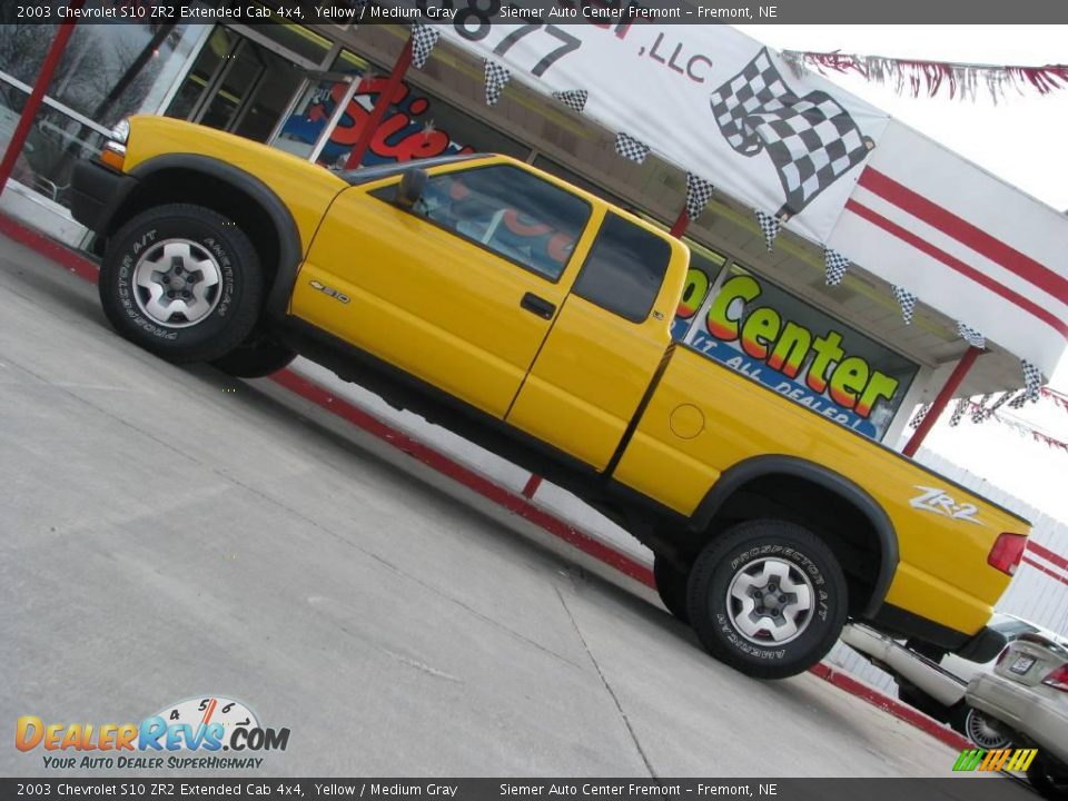2003 Chevrolet S10 ZR2 Extended Cab 4x4 Yellow / Medium Gray Photo #2