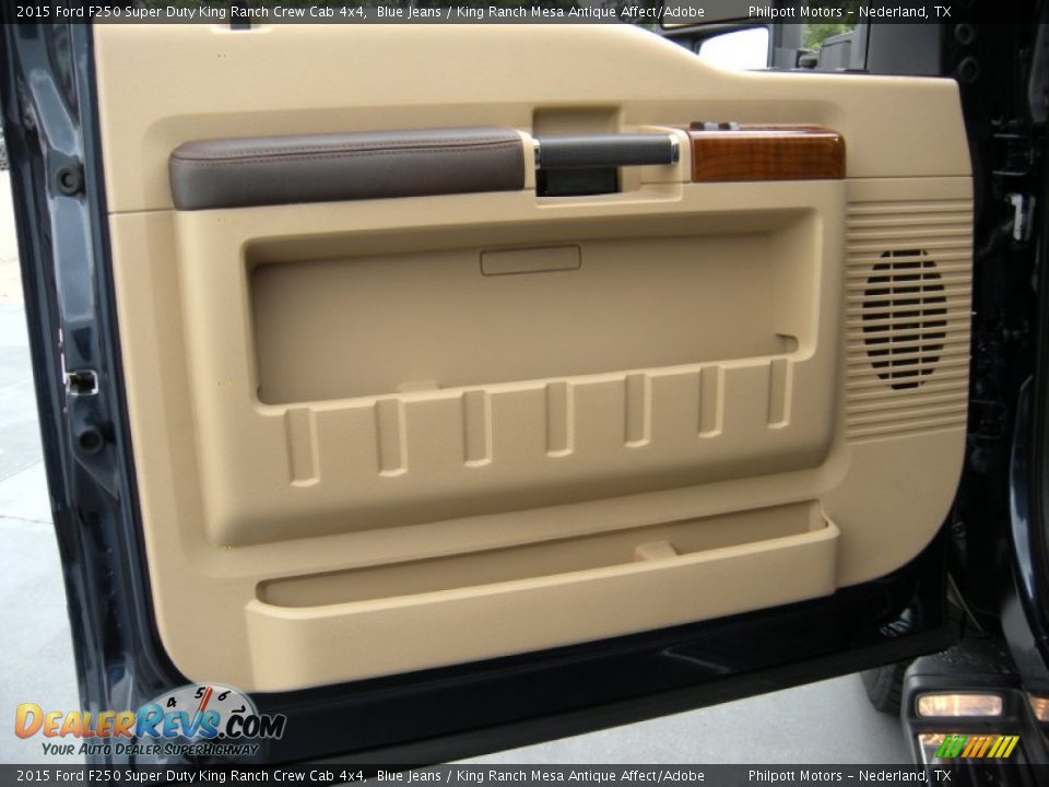 2015 Ford F250 Super Duty King Ranch Crew Cab 4x4 Blue Jeans / King Ranch Mesa Antique Affect/Adobe Photo #25