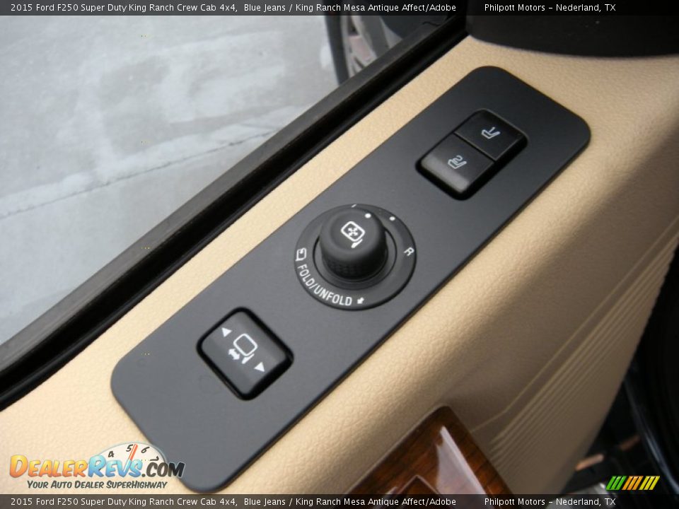 2015 Ford F250 Super Duty King Ranch Crew Cab 4x4 Blue Jeans / King Ranch Mesa Antique Affect/Adobe Photo #26