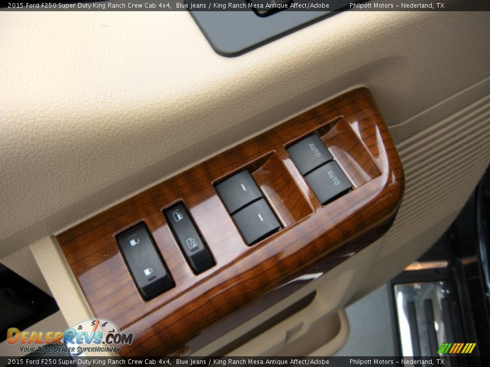 2015 Ford F250 Super Duty King Ranch Crew Cab 4x4 Blue Jeans / King Ranch Mesa Antique Affect/Adobe Photo #27