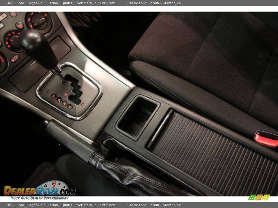 2009 Subaru Legacy 2.5i Sedan Quartz Silver Metallic / Off Black Photo #12