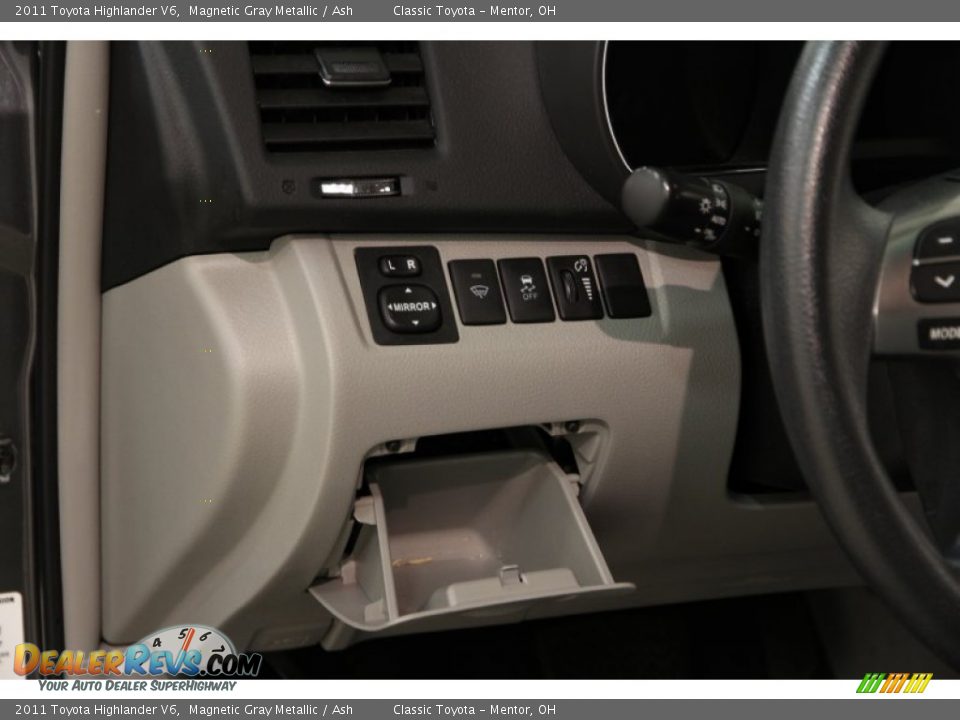 2011 Toyota Highlander V6 Magnetic Gray Metallic / Ash Photo #5