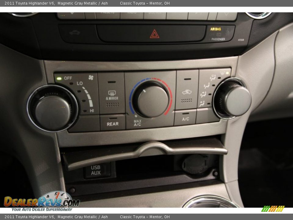 2011 Toyota Highlander V6 Magnetic Gray Metallic / Ash Photo #11