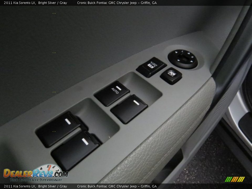 2011 Kia Sorento LX Bright Silver / Gray Photo #12