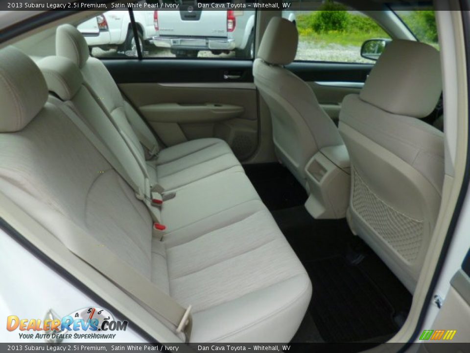 2013 Subaru Legacy 2.5i Premium Satin White Pearl / Ivory Photo #10