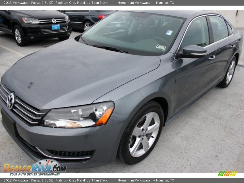 2013 Volkswagen Passat 2.5L SE Platinum Gray Metallic / Titan Black Photo #3