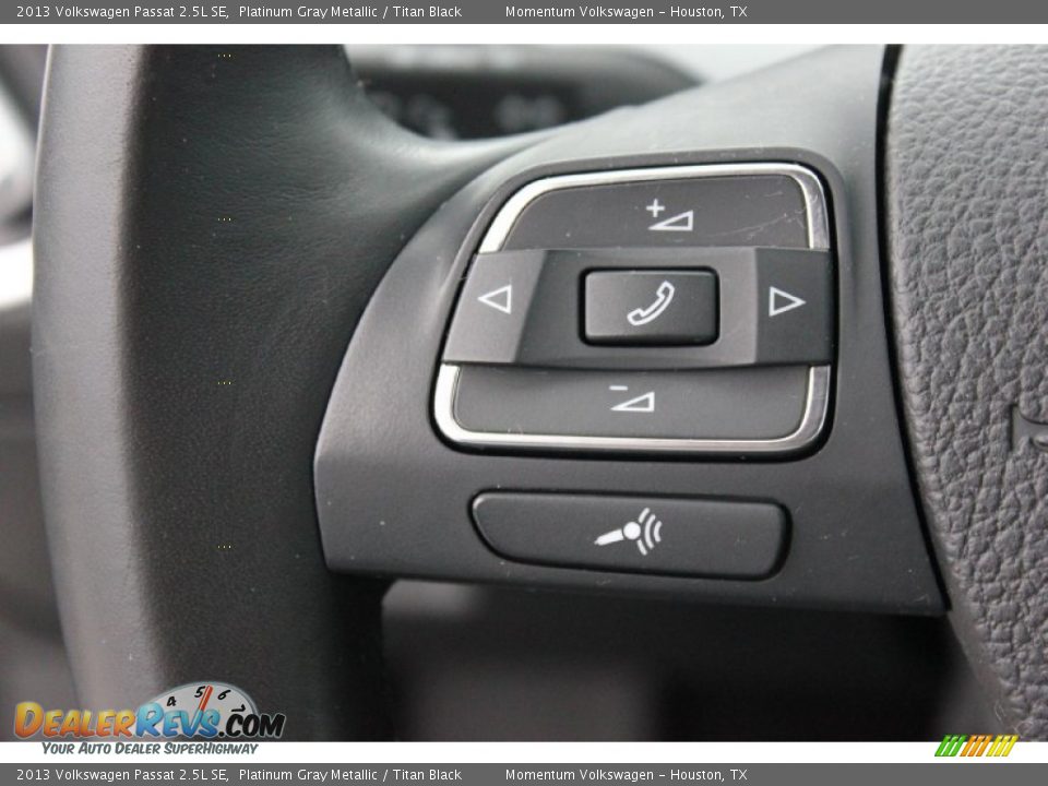 2013 Volkswagen Passat 2.5L SE Platinum Gray Metallic / Titan Black Photo #23