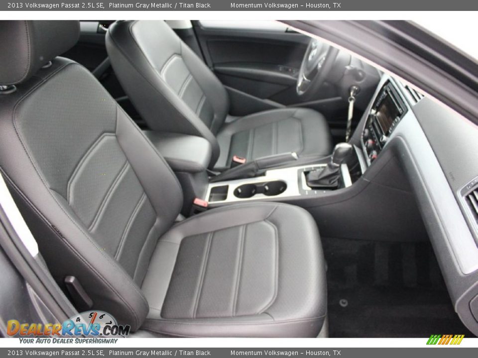 2013 Volkswagen Passat 2.5L SE Platinum Gray Metallic / Titan Black Photo #36