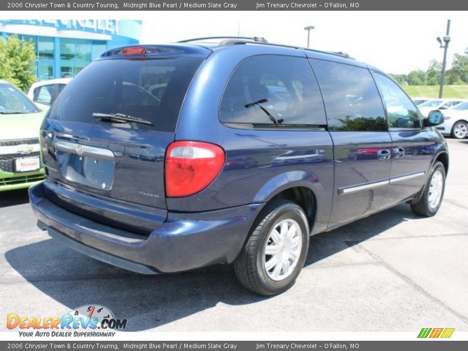 2006 Chrysler Town & Country Touring Midnight Blue Pearl / Medium Slate Gray Photo #3