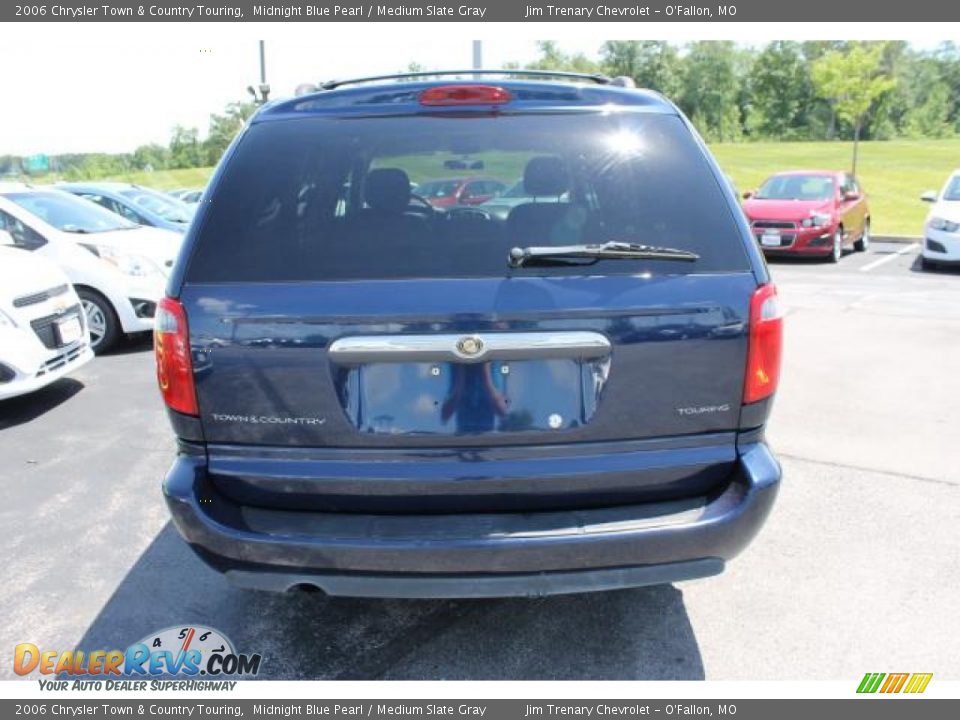 2006 Chrysler Town & Country Touring Midnight Blue Pearl / Medium Slate Gray Photo #6