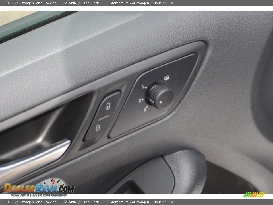 2014 Volkswagen Jetta S Sedan Pure White / Titan Black Photo #19