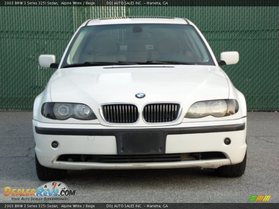 2003 BMW 3 Series 325i Sedan Alpine White / Beige Photo #2