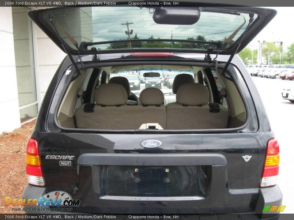 2006 Ford Escape XLT V6 4WD Black / Medium/Dark Pebble Photo #4