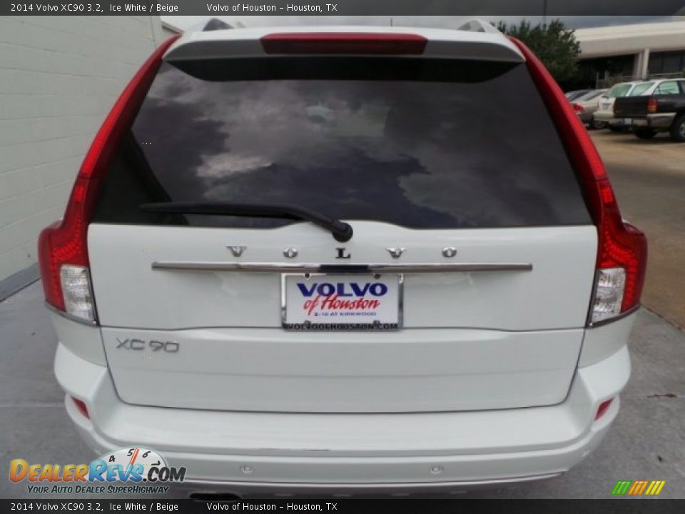 2014 Volvo XC90 3.2 Ice White / Beige Photo #4