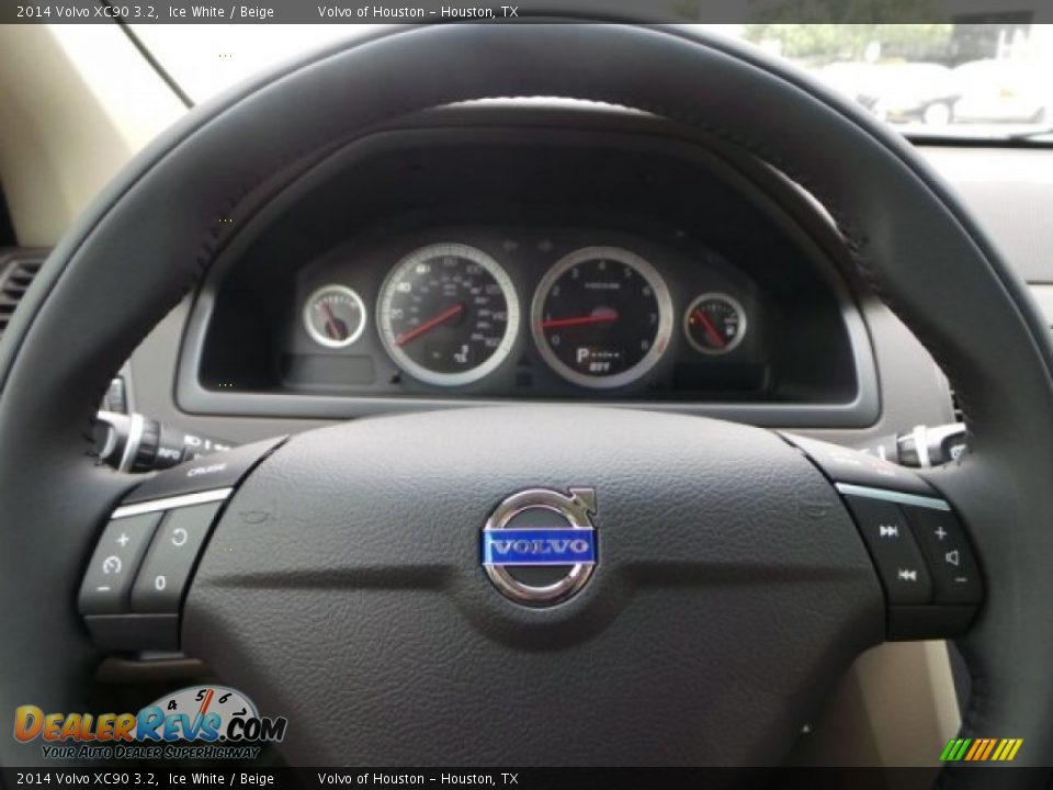 2014 Volvo XC90 3.2 Ice White / Beige Photo #17