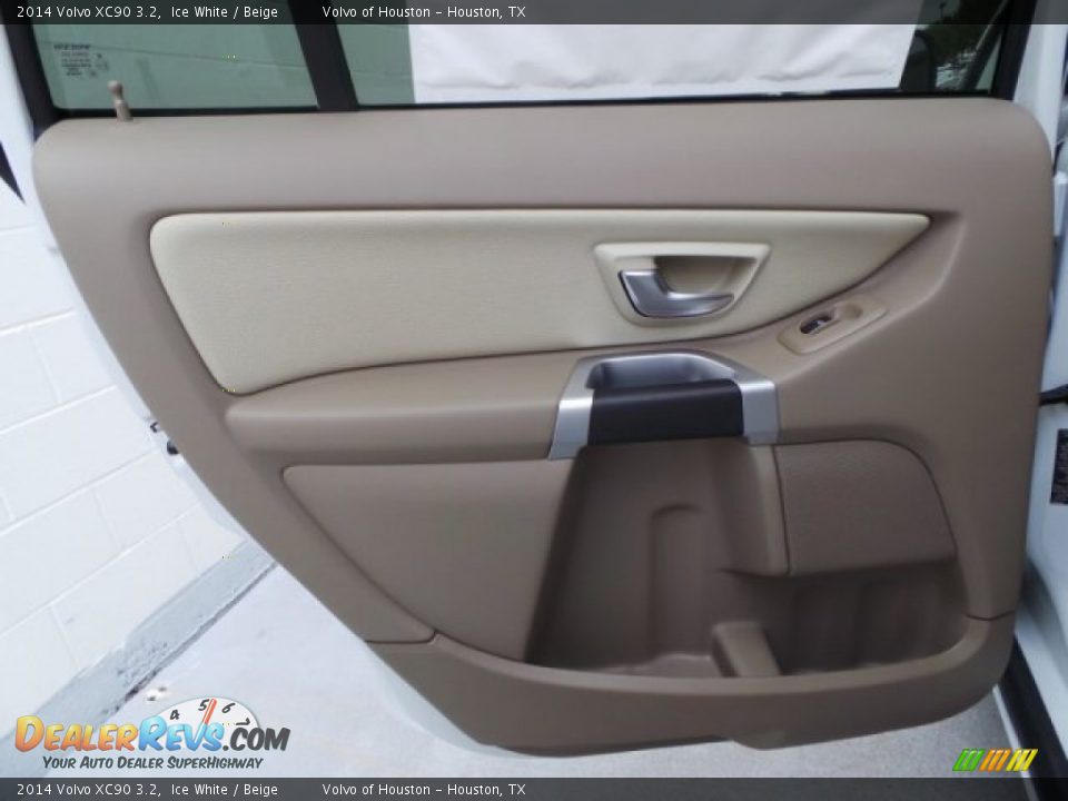 2014 Volvo XC90 3.2 Ice White / Beige Photo #18