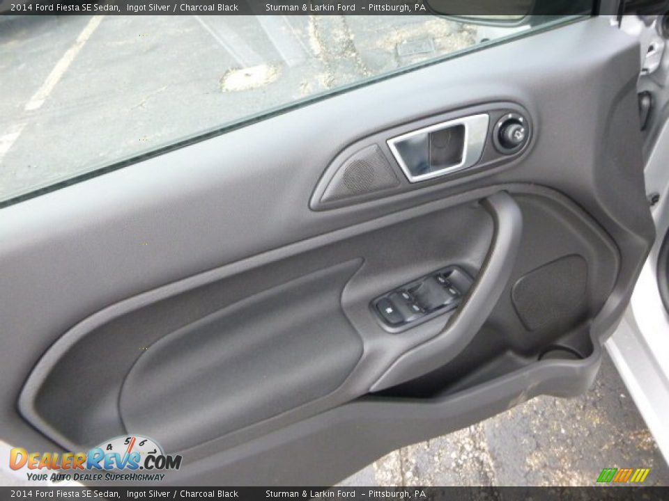 2014 Ford Fiesta SE Sedan Ingot Silver / Charcoal Black Photo #11