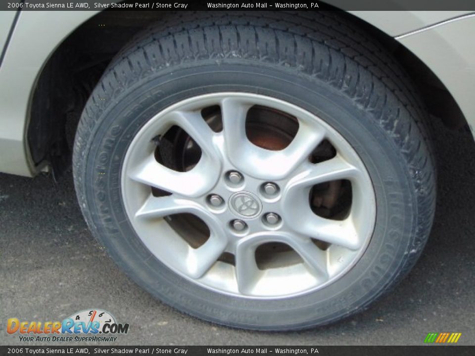 2006 Toyota Sienna LE AWD Silver Shadow Pearl / Stone Gray Photo #5