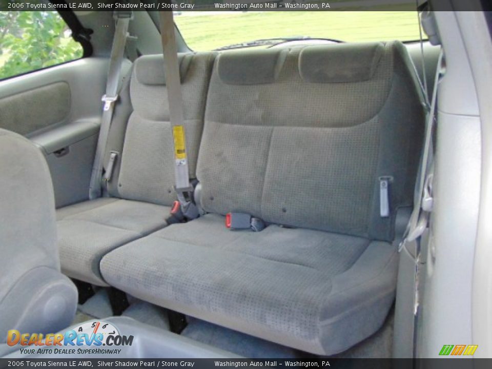 Rear Seat of 2006 Toyota Sienna LE AWD Photo #16