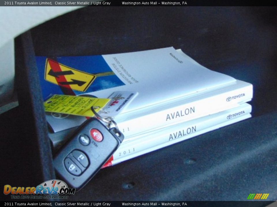 2011 Toyota Avalon Limited Classic Silver Metallic / Light Gray Photo #18