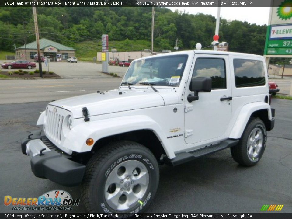 2014 Jeep Wrangler Sahara 4x4 Bright White / Black/Dark Saddle Photo #1