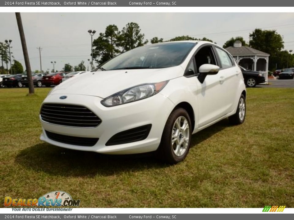 2014 Ford Fiesta SE Hatchback Oxford White / Charcoal Black Photo #1
