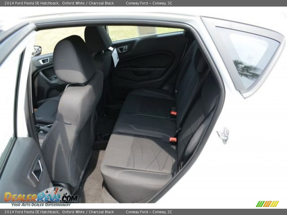2014 Ford Fiesta SE Hatchback Oxford White / Charcoal Black Photo #11