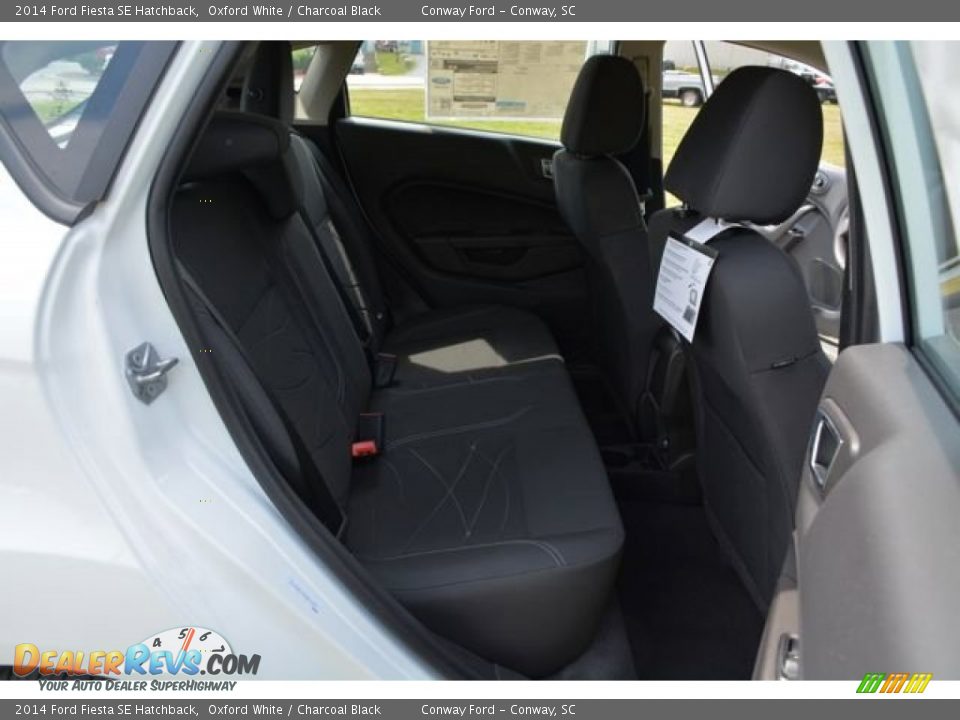 2014 Ford Fiesta SE Hatchback Oxford White / Charcoal Black Photo #14
