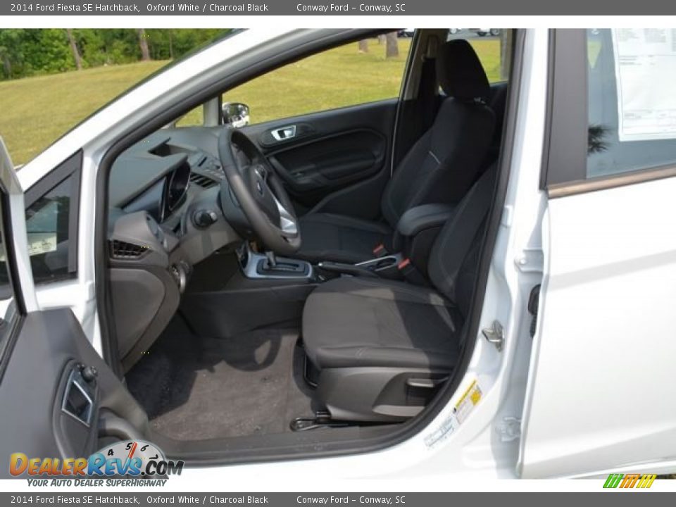 2014 Ford Fiesta SE Hatchback Oxford White / Charcoal Black Photo #17