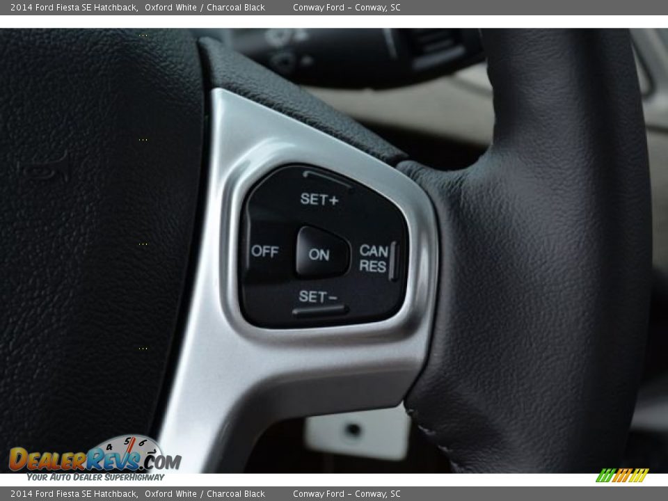 2014 Ford Fiesta SE Hatchback Oxford White / Charcoal Black Photo #23